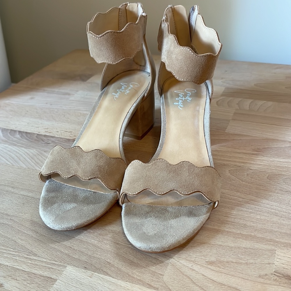 Crown Vintage Thelania Scalloped Block Heels